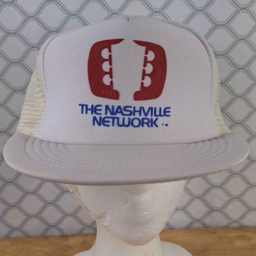 Vintage 80s Nashville Network mesh trucker snapback white & red spellout hat